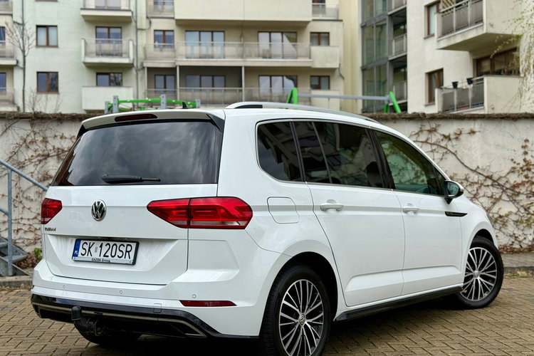 Volkswagen Touran 1.5 TSI R-line 7osób Faktura VAT 23% Bezwypadkowy zdjęcie 3