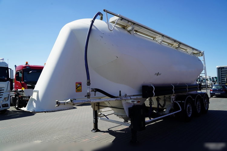 Spitzer CEMENTONACZEPA / 37 000 L / SILOS / 3 KOMORY / OSIE SAF / ALUFELGI  zdjęcie 4