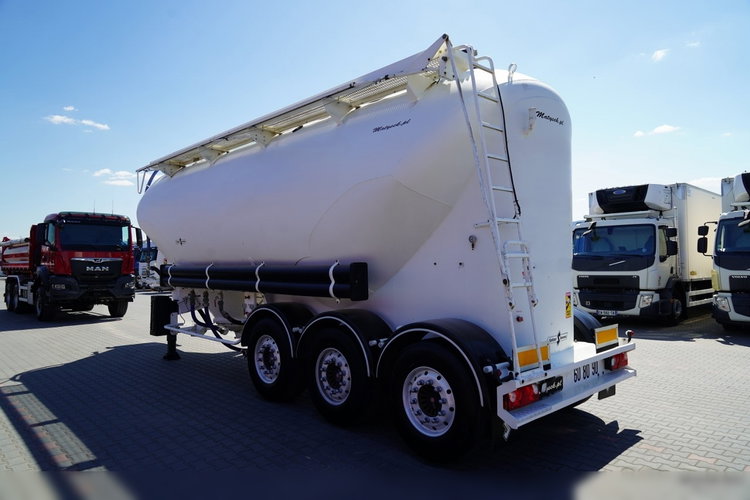 Spitzer CEMENTONACZEPA / 37 000 L / SILOS / 3 KOMORY / OSIE SAF / ALUFELGI  zdjęcie 5