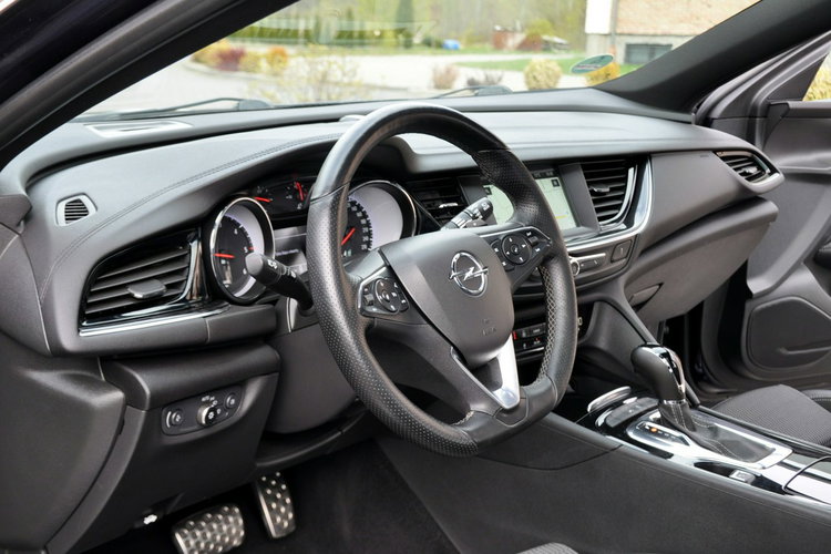 Opel Insignia 2.0CDTI(170KM) Full Led Navi Kamera Panorama Skóry Keyles Go Alu17"ASO zdjęcie 22
