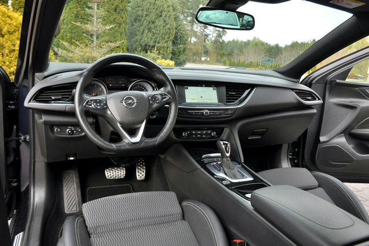 Opel Insignia 2.0CDTI(170KM) Full Led Navi Kamera Panorama Skóry Keyles Go Alu17"ASO zdjęcie 28