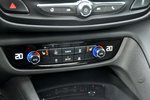 Opel Insignia 2.0CDTI(170KM) Full Led Navi Kamera Panorama Skóry Keyles Go Alu17"ASO zdjęcie 33