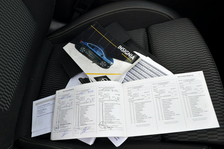 Opel Insignia 2.0CDTI(170KM) Full Led Navi Kamera Panorama Skóry Keyles Go Alu17"ASO zdjęcie 40