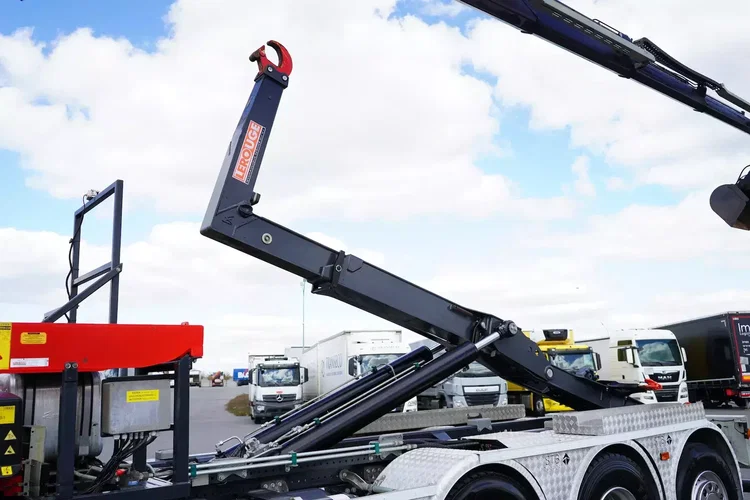 Scania G 410 / E 6 / 8 X 4 / HDS + HAKOWIEC / TRIDEM / CNG / RETARDER / FASSI F 215 zdjęcie 28