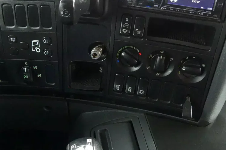 Scania P410 8x4 / WYWROTKA / ALUFELGI / MANUAL / EURO 6 / zdjęcie 36