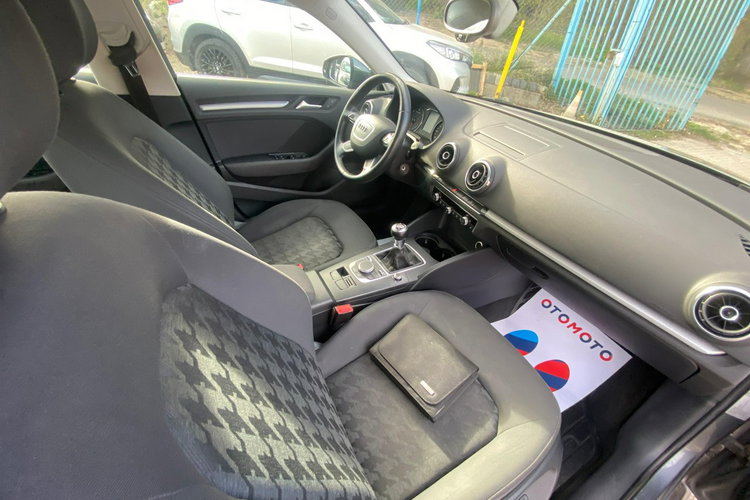 Audi A3 1.6TDI 110KM xenon ledy Navi podgrzewane fotele zamiana 1. R . Gwaranc zdjęcie 21