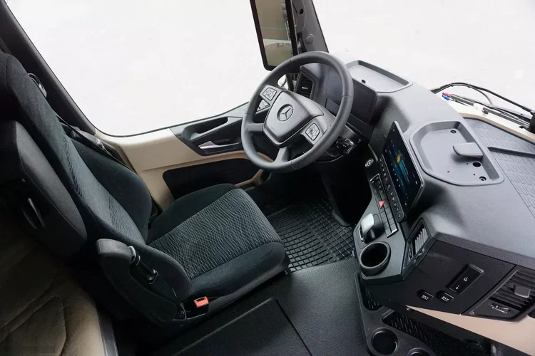 Mercedes ACTROS / 2546 / ACC / E 6 / MP 5 / MEGA / BDF / 7.82 M / RETARDER / OŚ SKRĘTNA zdjęcie 13