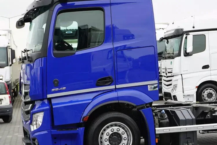 Mercedes ACTROS / 2546 / ACC / E 6 / MP 5 / MEGA / BDF / 7.82 M / RETARDER / OŚ SKRĘTNA zdjęcie 28
