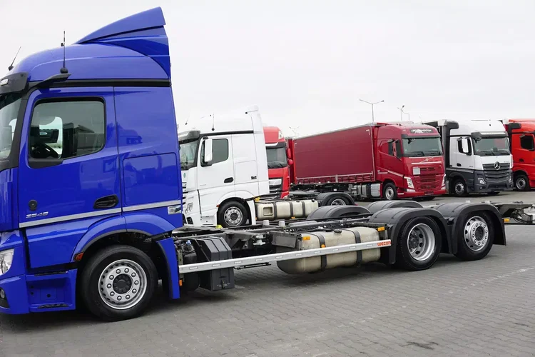 Mercedes ACTROS / 2546 / ACC / E 6 / MP 5 / MEGA / BDF / 7.82 M / RETARDER / OŚ SKRĘTNA zdjęcie 29