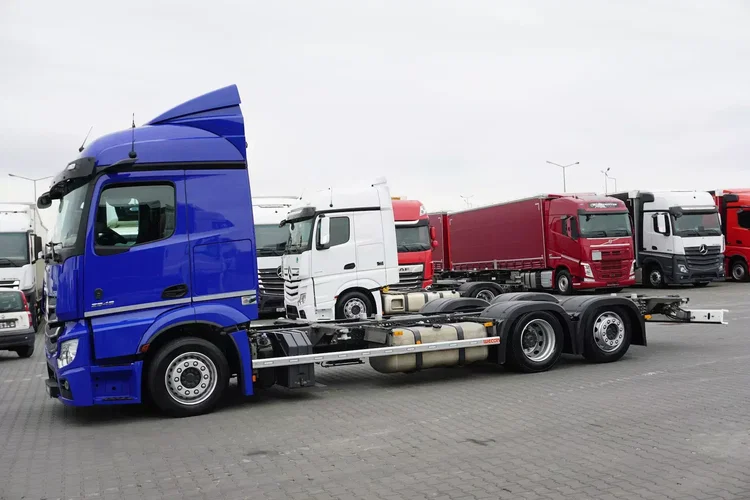 Mercedes ACTROS / 2546 / ACC / E 6 / MP 5 / MEGA / BDF / 7.82 M / RETARDER / OŚ SKRĘTNA zdjęcie 3