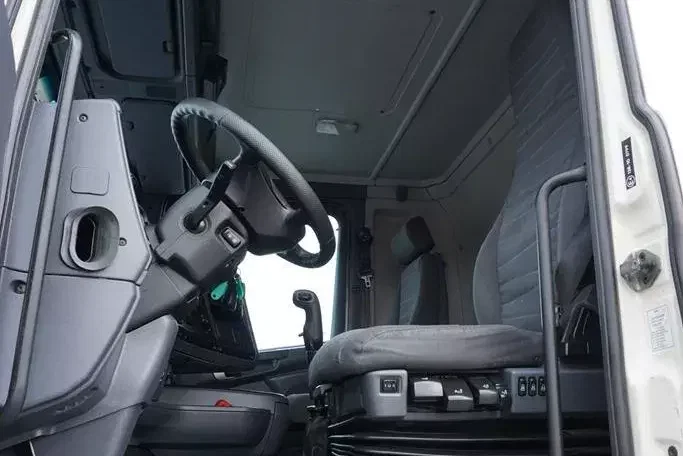 Scania R 480 / E 6 / CHŁODNIA + WINDA / 19 PALET / RETARDER / OŚ SKRĘTNA zdjęcie 7