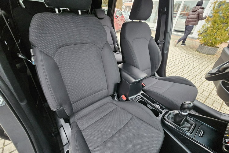 Kia Carens Grzane fotele i kierownica, kamera, 7 osobowy zdjęcie 10