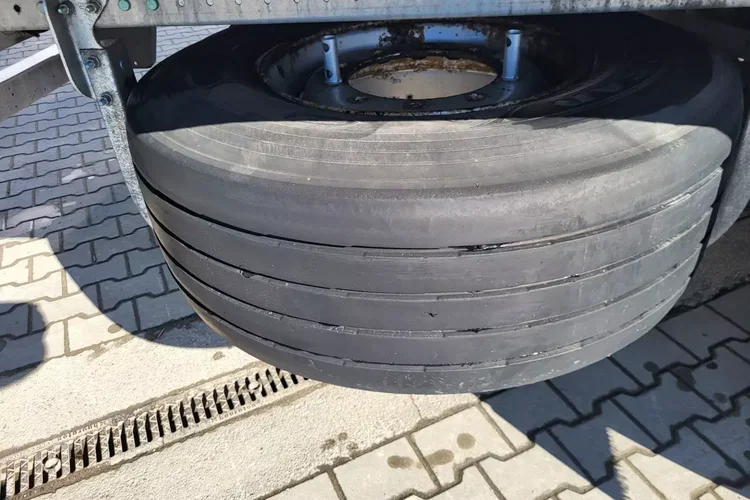 Schmitz Doppelstock; ThermoKing SLXi300; uchwyty promowe; paleciara zdjęcie 9