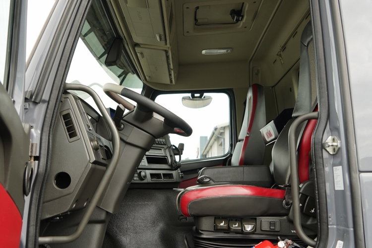 Volvo FHX 430 / SKRZYNIOWY- 7.15 M / HDS HYVA HC-183 / ROTATOR / WIDŁY DO PALET / PILOT zdjęcie 43