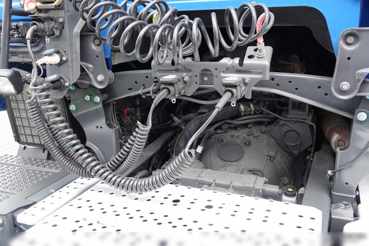 Scania R 450 /  RETARDER / PEŁNY ADR /  KLIMA POSTOJOWA / ALUFELGI /  zdjęcie 16