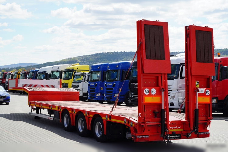 KAESSBOHRER NACZEPA LAWETA NISKOPODWOZIE / NAJAZDY HYDRAULICZNE / 3 OSIOWA / POSZERZANA  zdjęcie 6