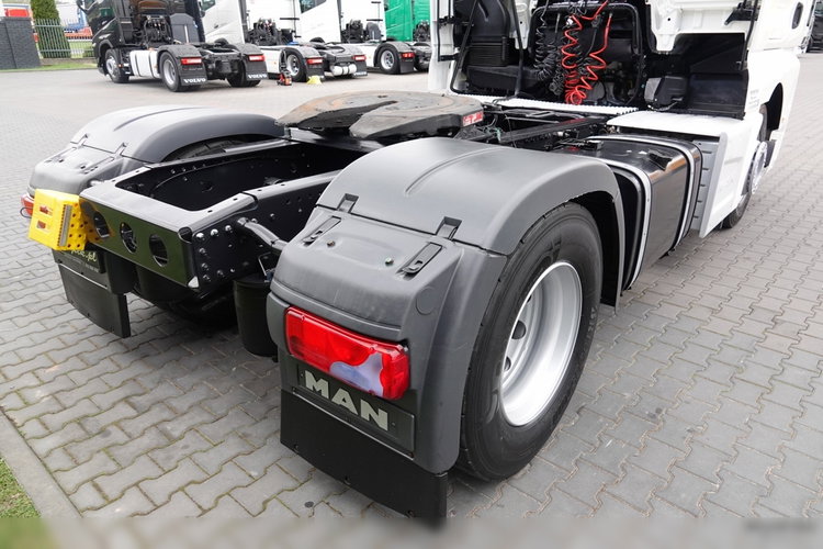 MAN TGX 18. 400 / MAŁY PRZEBIEG / EURO 6 zdjęcie 16