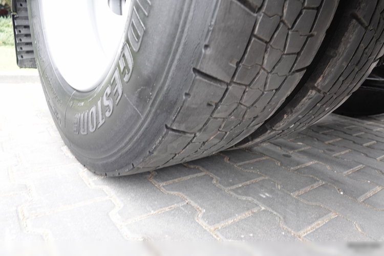 MAN TGX 18. 400 / MAŁY PRZEBIEG / EURO 6 zdjęcie 21