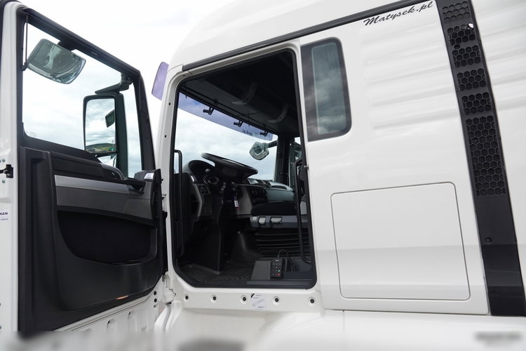 MAN TGX 18. 400 / MAŁY PRZEBIEG / EURO 6 zdjęcie 23