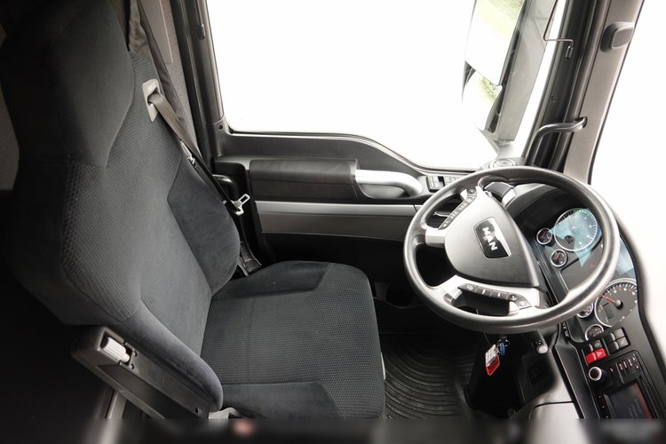 MAN TGX 18. 400 / MAŁY PRZEBIEG / EURO 6 zdjęcie 26