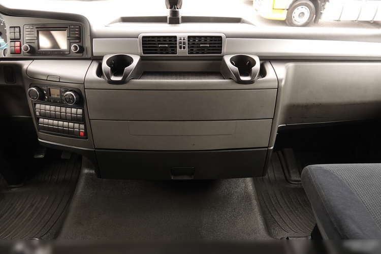 MAN TGX 18. 400 / MAŁY PRZEBIEG / EURO 6 zdjęcie 29