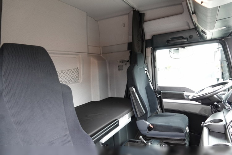 MAN TGX 18. 400 / MAŁY PRZEBIEG / EURO 6 zdjęcie 32