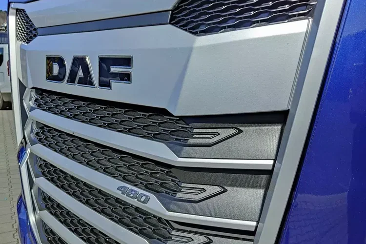 DAF XG 480 / EURO 6 / TV / BOGATE WYPOSAŻENIE / AUTOMAT / zdjęcie 13
