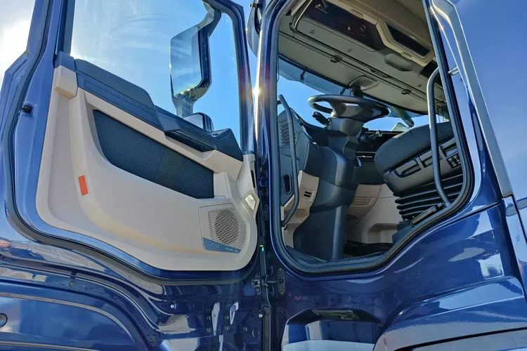 DAF XG 480 / EURO 6 / TV / BOGATE WYPOSAŻENIE / AUTOMAT / zdjęcie 18