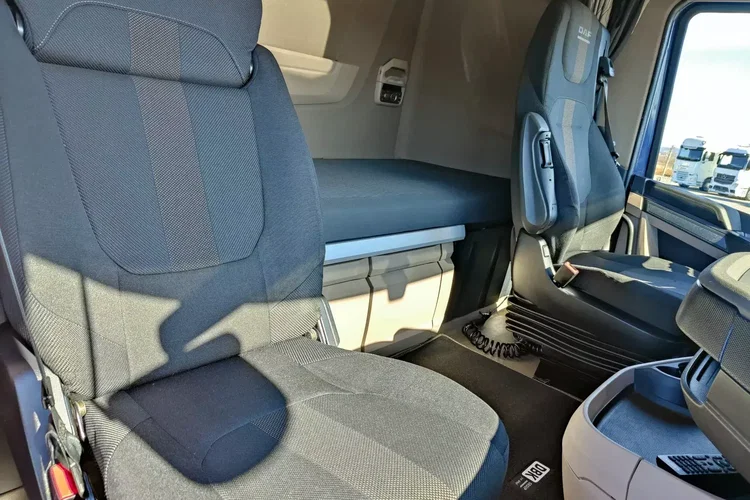 DAF XG 480 / EURO 6 / TV / BOGATE WYPOSAŻENIE / AUTOMAT / zdjęcie 26