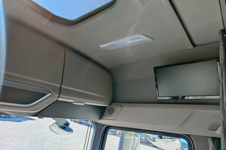 DAF XG 480 / EURO 6 / TV / BOGATE WYPOSAŻENIE / AUTOMAT / zdjęcie 37