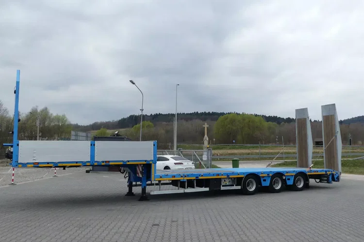 BODEX NISKOPODWOZIOWA / ROZCIĄGANA 3m / WCIĄGARKA / zdjęcie 4
