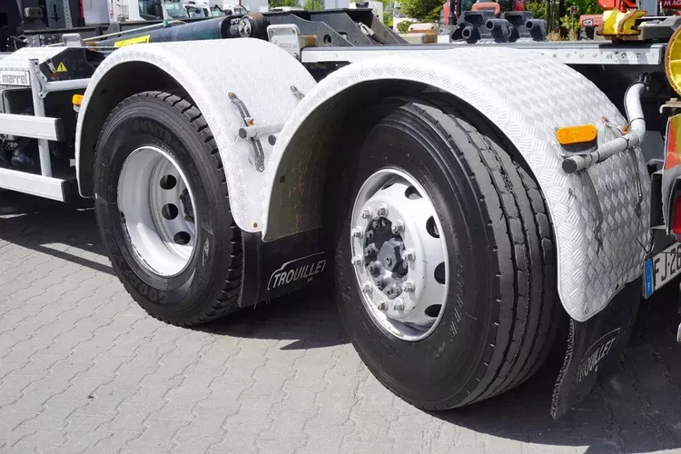 Iveco Stralis 360 6x2 / 50 tys. km / Hakowiec Marell AL20 S55 / oś skrętna zdjęcie 19