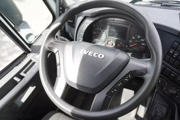 Iveco Stralis 360 6x2 / 50 tys. km / Hakowiec Marell AL20 S55 / oś skrętna zdjęcie 27