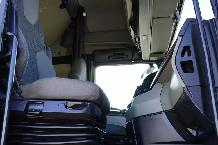 MAN / TGX / 18.470 / EURO 6 / GX / ACC / RETARDER zdjęcie 8