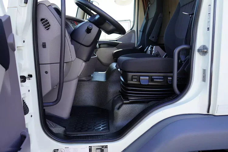 DAF LF / 260 / ACC / E 6 / FIRANKA / 18 PALET / DŁ. 7.2 M zdjęcie 34