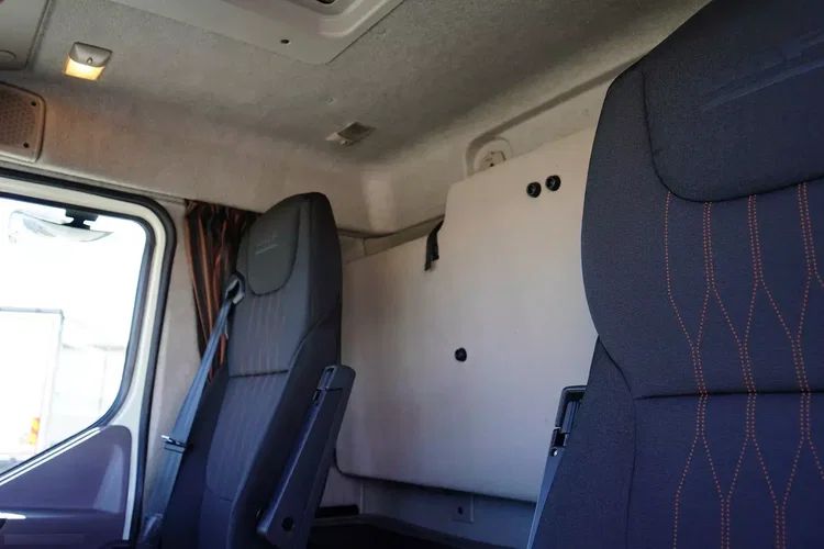 DAF LF / 260 / ACC / E 6 / FIRANKA / 18 PALET / DŁ. 7.2 M zdjęcie 35