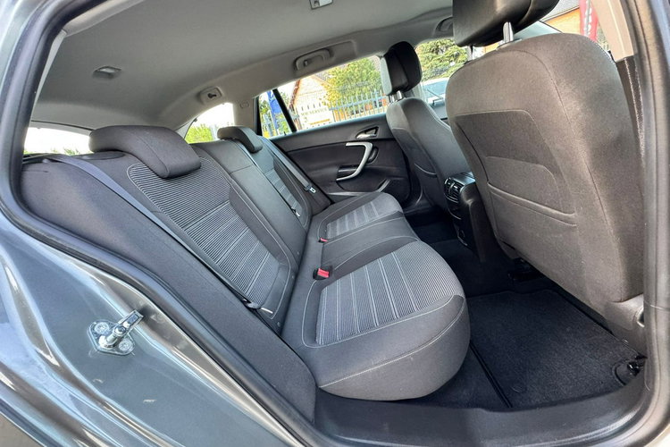 Opel Insignia Sports Tourer Diesel 170km BDB stan zdjęcie 25
