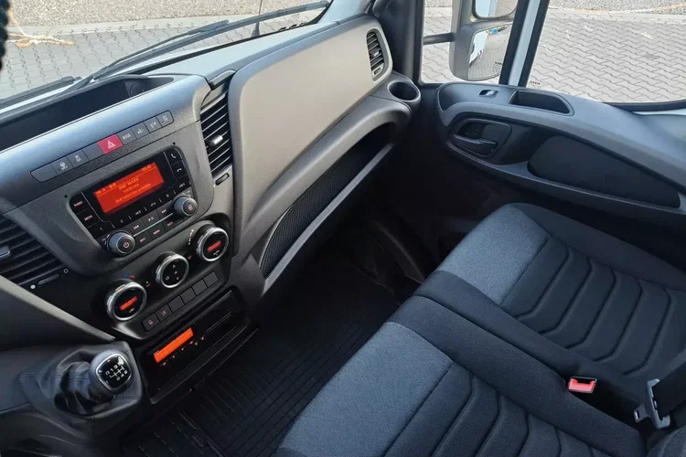 Iveco DAILY 70C18 / SKRZYNIA / FABRYCZNIE NOWE / NA PODUSZKACH / zdjęcie 30