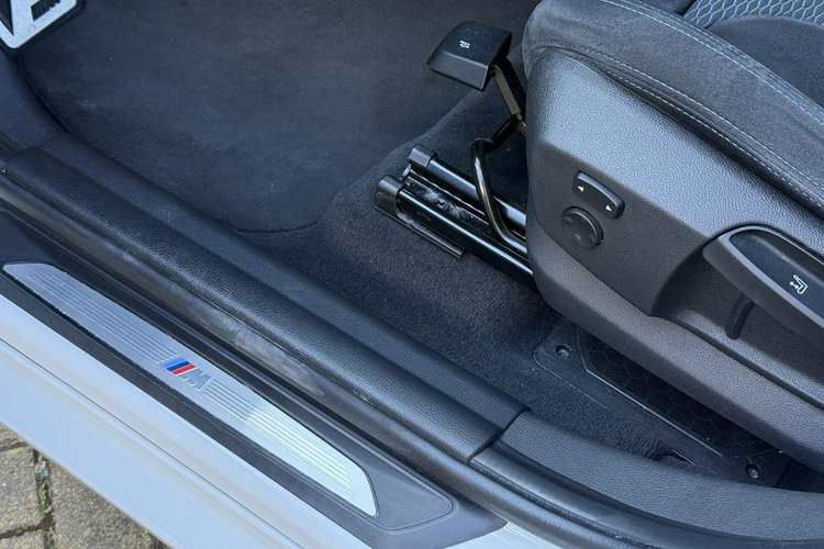 BMW X1 2.0d Xdrive M-pakiet zdjęcie 23