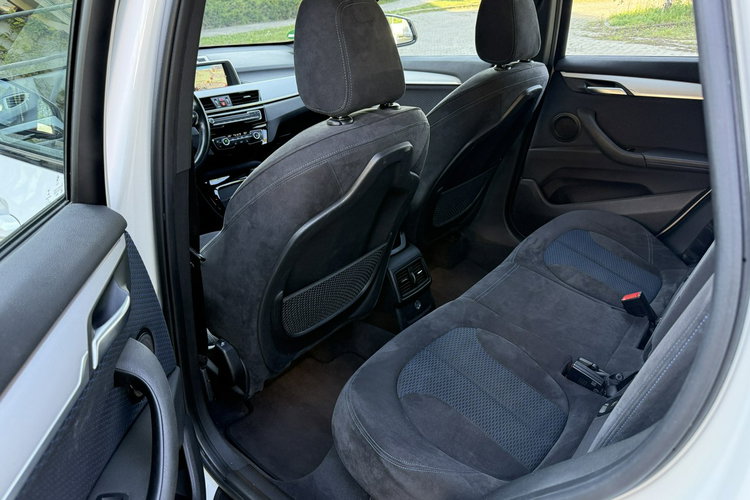 BMW X1 2.0d Xdrive M-pakiet zdjęcie 24