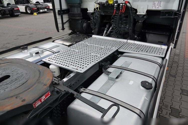 Iveco S-WAY / 510 / RETARDER / KLIMA POSTOJOWA / EURO 6 zdjęcie 16