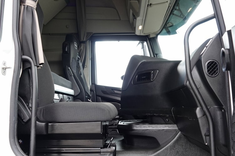 Iveco S-WAY / 510 / RETARDER / KLIMA POSTOJOWA / EURO 6 zdjęcie 36