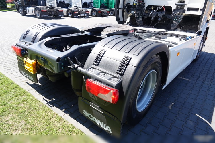 Scania R 450 / RETARDER / ZBIORNIKI 1400 L / OPONY 100 % / zdjęcie 15