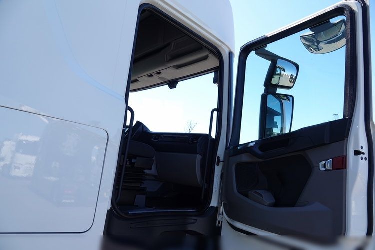 Scania R 450 / RETARDER / ZBIORNIKI 1400 L / OPONY 100 % / zdjęcie 38