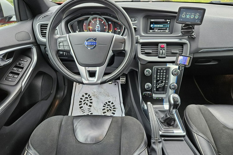 Volvo V40 R-Design Bardzo Ładne i Zadbane Rok GWARANCJI zdjęcie 8