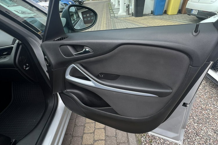 Opel Zafira 7 osobowe, zdjęcie 13