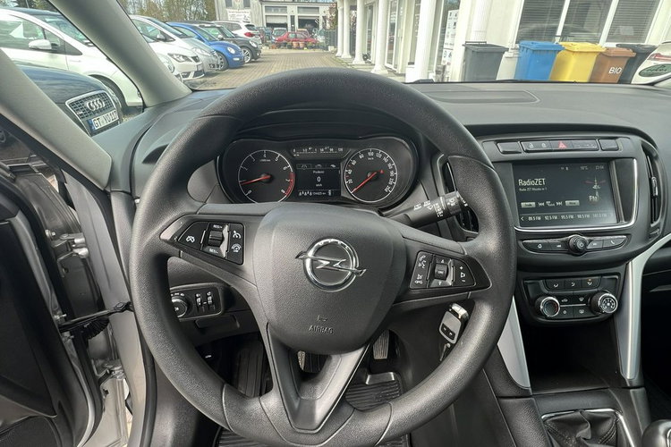 Opel Zafira 7 osobowe, zdjęcie 16