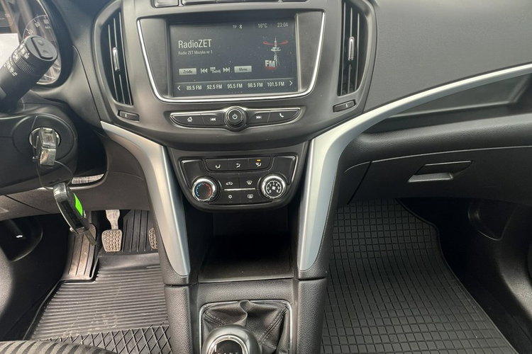 Opel Zafira 7 osobowe, zdjęcie 17
