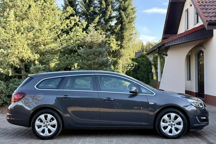 Opel Astra 1.6 Turbo 170 KM Xenon zdjęcie 14
