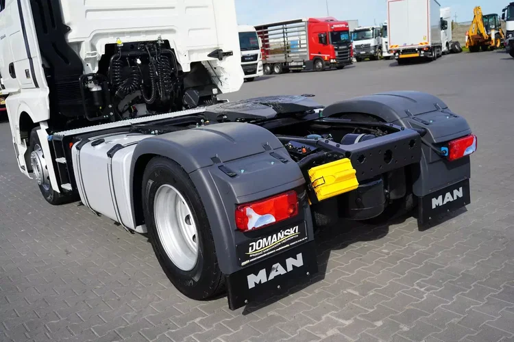 MAN TGX / 18.470 / EURO 6 / GX / ACC / MAŁY PRZEBIEG zdjęcie 32